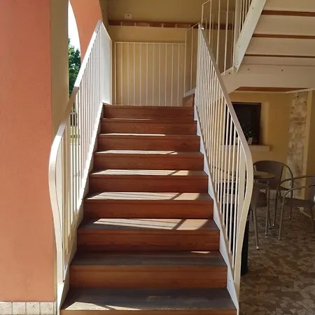 Gospodarstwo agroturystyczne Casa Rossa *