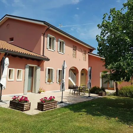 Alloggio per agriturismo Casa Rossa Postioma