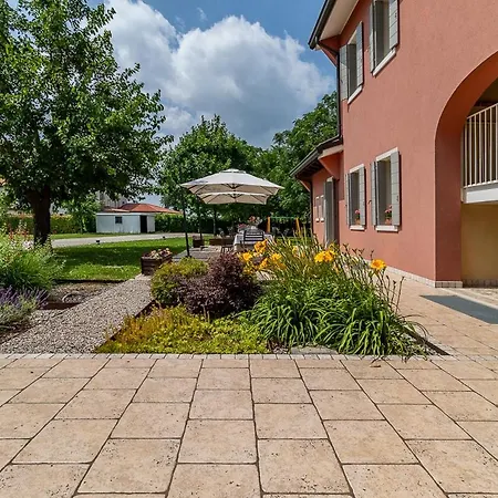 Alloggio per agriturismo Casa Rossa