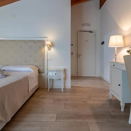 Casa Rossa Alloggio per agriturismo *