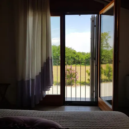 Alloggio per agriturismo Casa Rossa *
